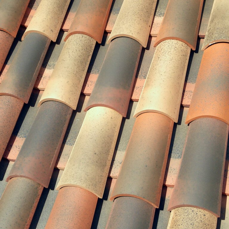 Curved Tossal Roof Tile Image 3